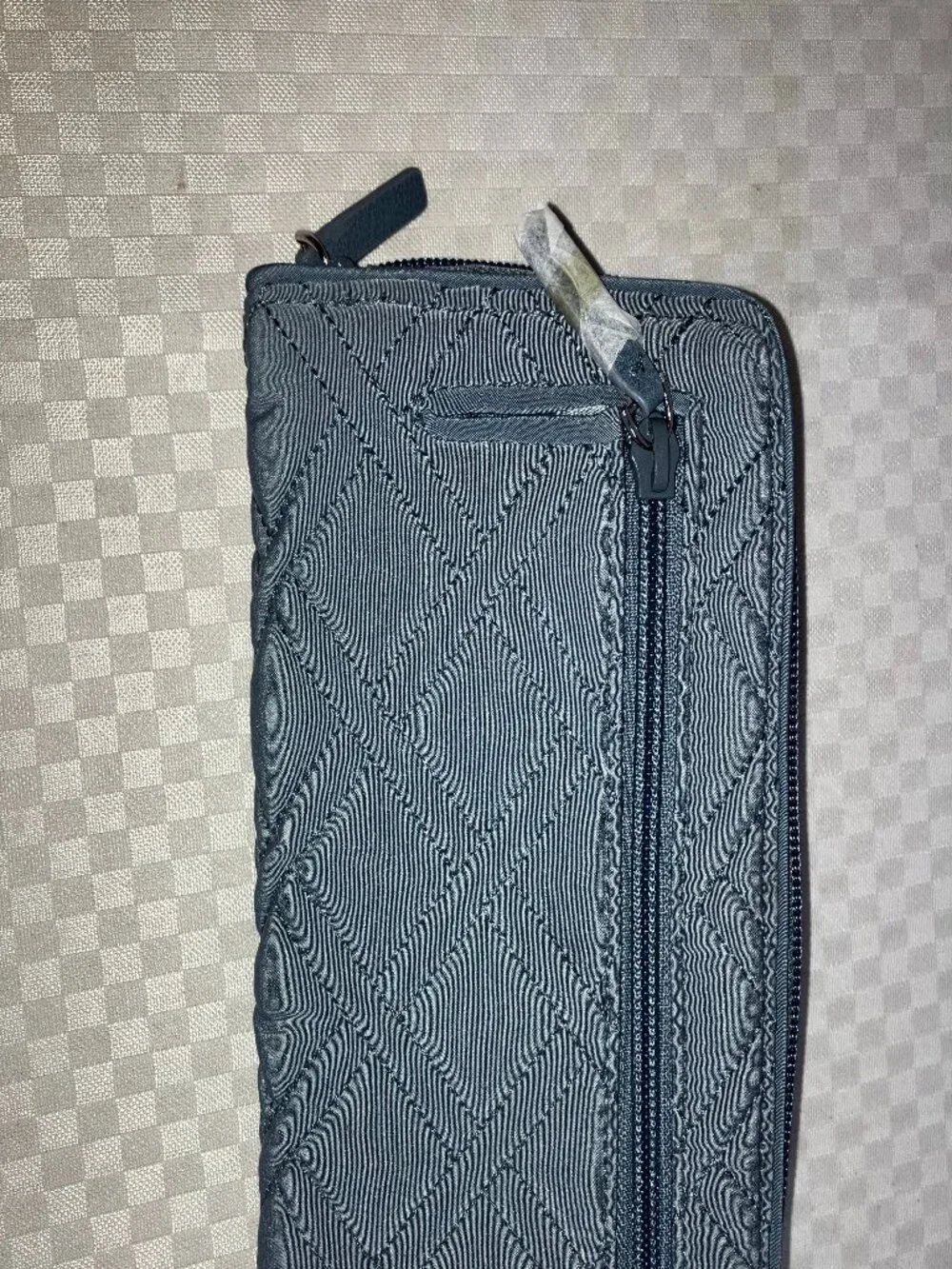 NWT Vera Bradley RFID Turnlock Wallet Women's One Size Gray/Charcoal Quilted